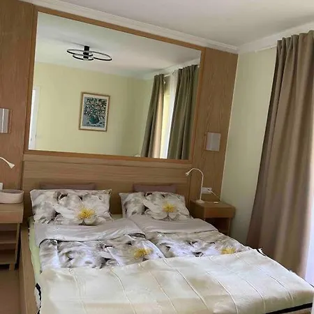 Costa Adeje, 2 Bedrooms Appartement *