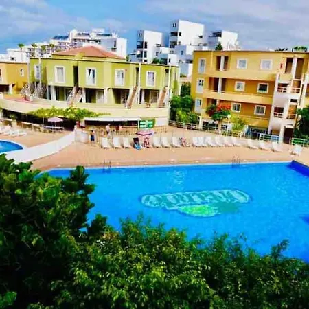 Costa Adeje, 2 Bedrooms *