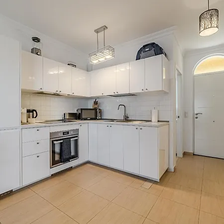 Appartamento Costa Adeje, 2 Bedrooms *